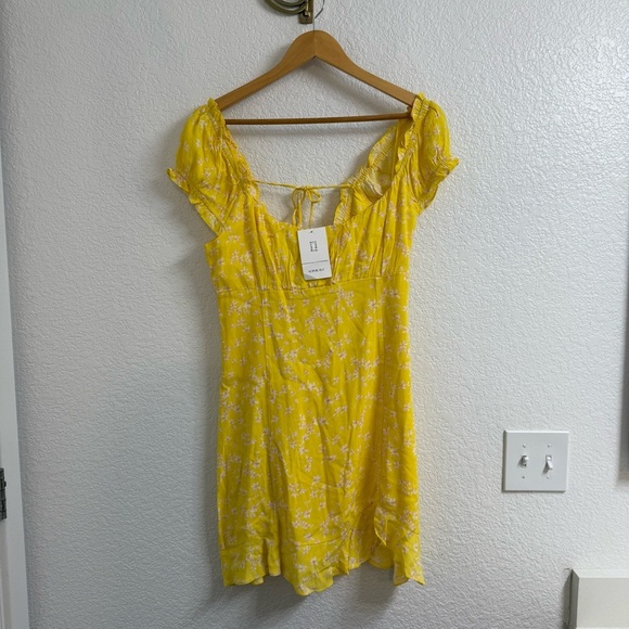 Sophie Rue Dresses & Skirts - Sophie Rue Yellow Mini Dress Size Medium